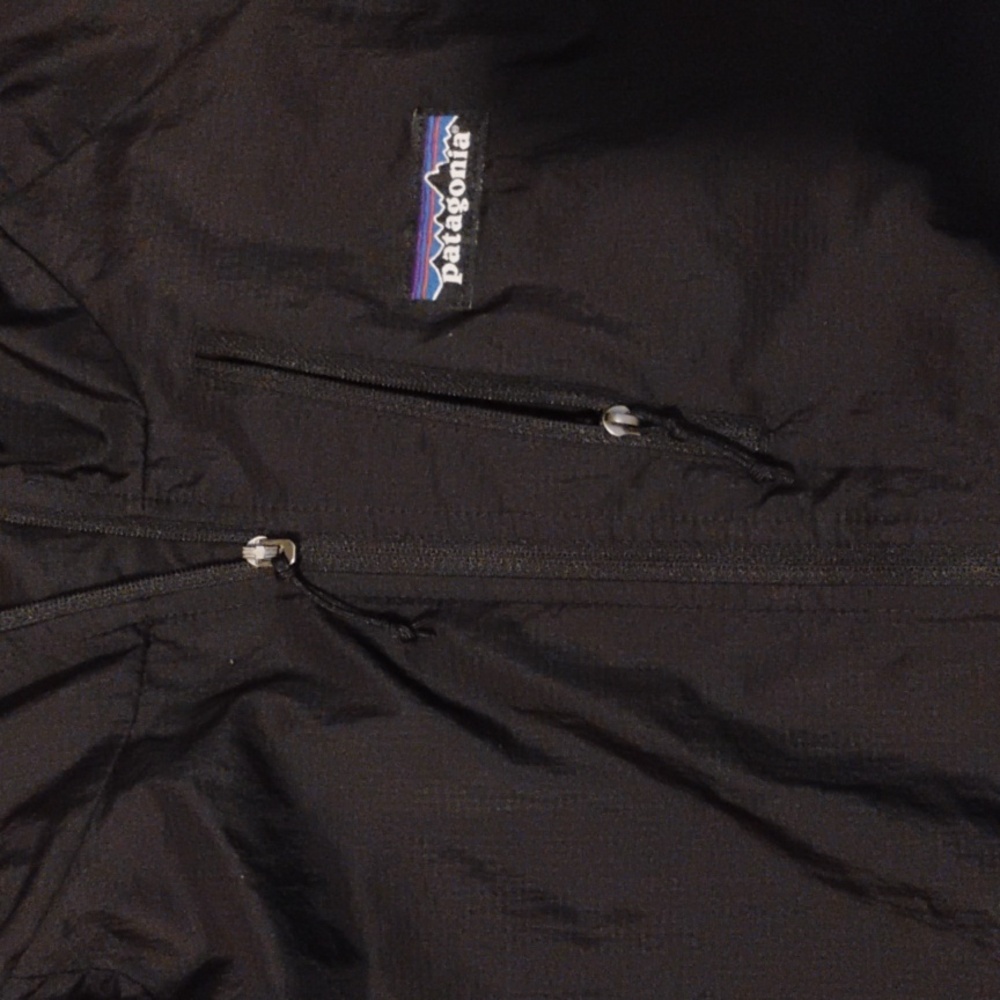 Patagonia Hooded Windbreaker Jacket. Black. Women's size Small. FREE GIFT - Picture 6 of 14
